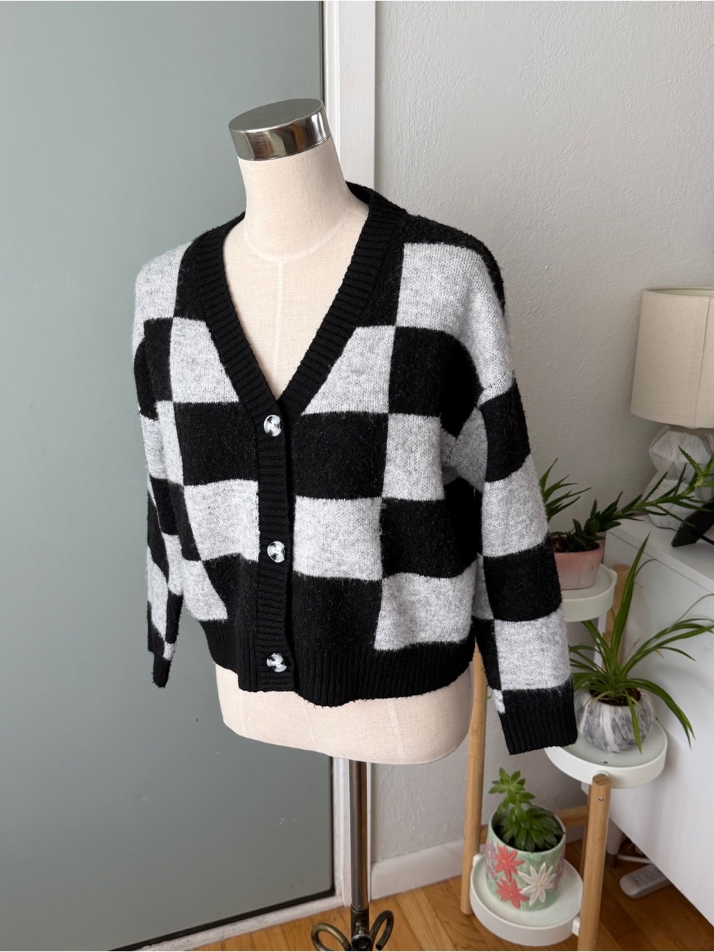 Industry crop cardigan